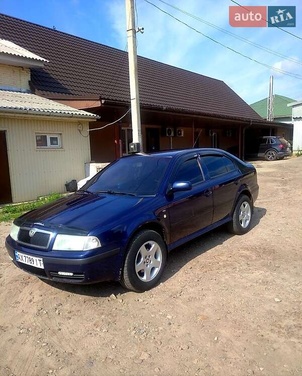 Лифтбек Skoda Octavia 2003 в Харькове
