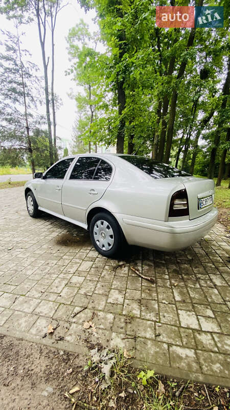 Лифтбек Skoda Octavia 2004 в Львове