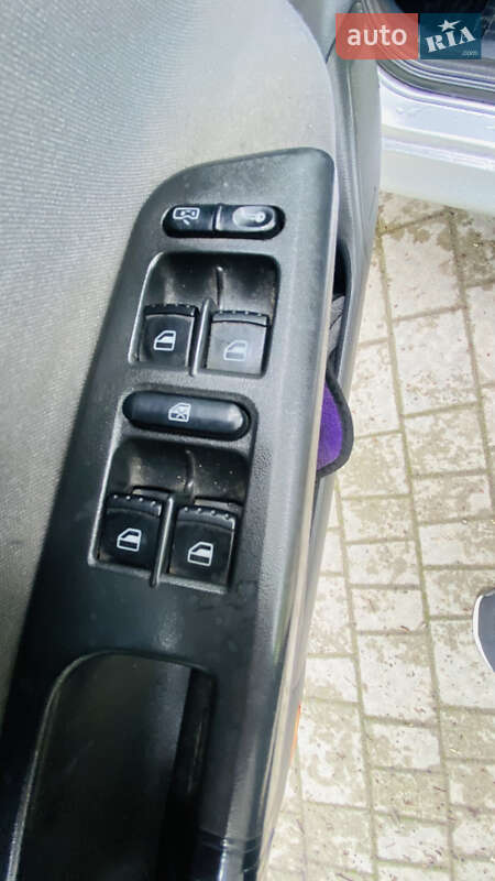 Лифтбек Skoda Octavia 2004 в Львове