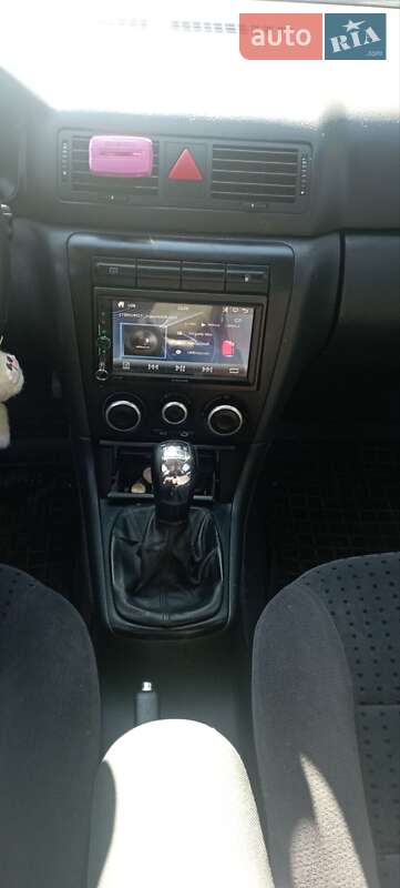Лифтбек Skoda Octavia 2004 в Староконстантинове
