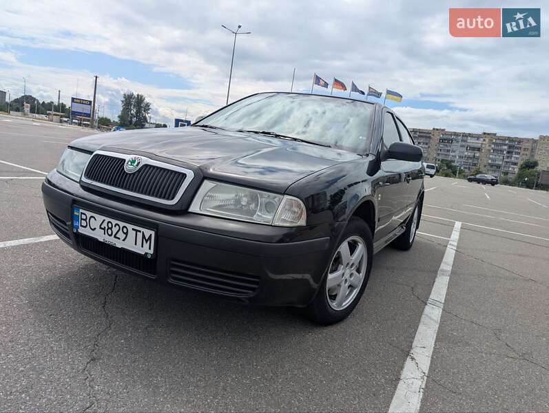 Лифтбек Skoda Octavia 2004 в Киеве