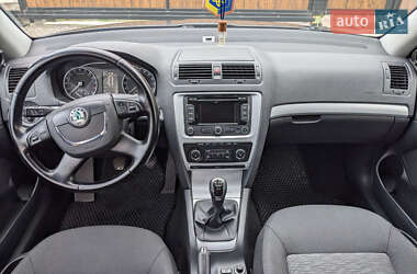 Универсал Skoda Octavia 2010 в 