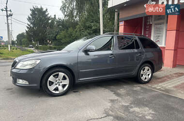 Універсал Skoda Octavia 2009 в Ізяславі