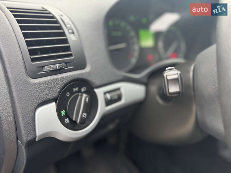 Лифтбек Skoda Octavia 2008 в Вижнице