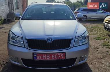 Універсал Skoda Octavia 2012 в 