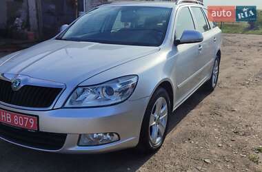Універсал Skoda Octavia 2012 в 