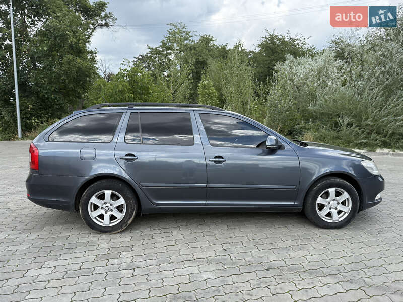 Универсал Skoda Octavia 2009 в Стрые