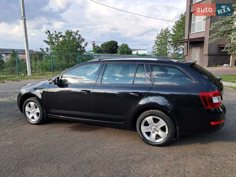 Універсал Skoda Octavia 2015 в Івано-Франківську