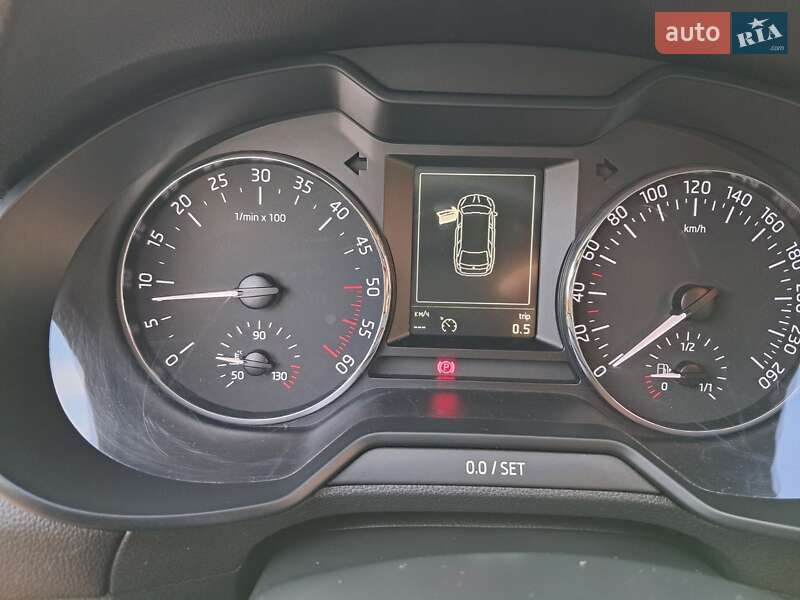 Універсал Skoda Octavia 2015 в Івано-Франківську