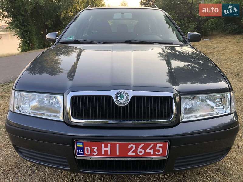Универсал Skoda Octavia 2009 в Мироновке
