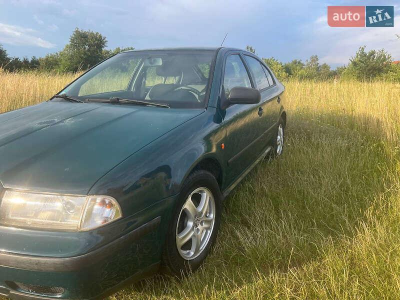 Skoda Octavia 2000