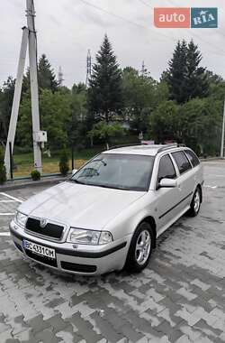 Универсал Skoda Octavia 2004 в Старом Самборе
