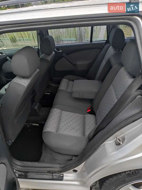 Універсал Skoda Octavia 2004 в Старому Самборі