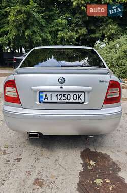 Лифтбек Skoda Octavia 2001 в 