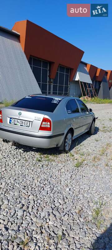 Лифтбек Skoda Octavia 2001 в Чернигове