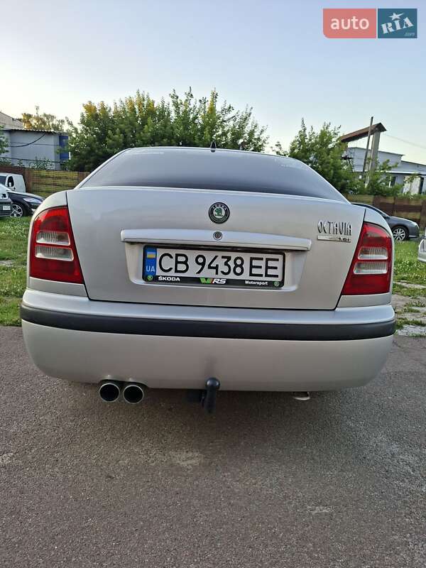 Лифтбек Skoda Octavia 2001 в Чернигове