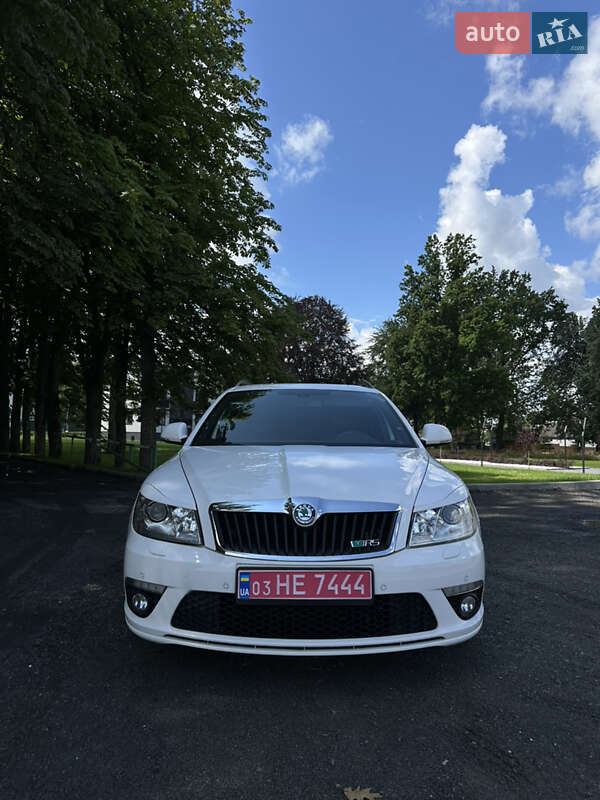 Универсал Skoda Octavia 2010 в Луцке