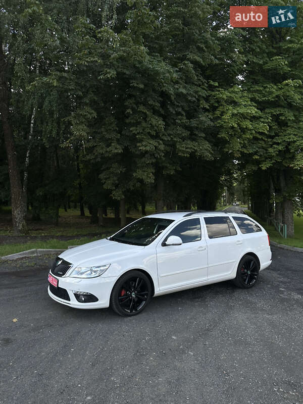 Универсал Skoda Octavia 2010 в Луцке
