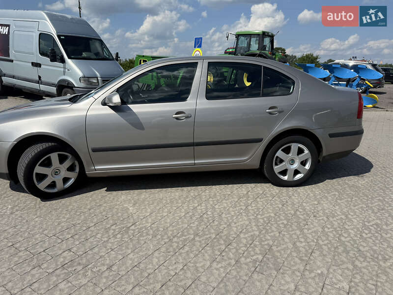 Лифтбек Skoda Octavia 2006 в Львове