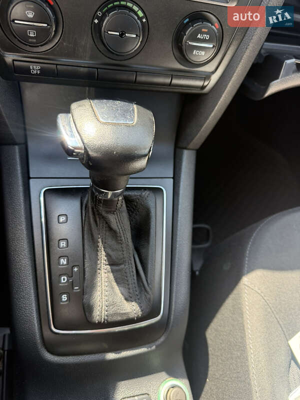 Лифтбек Skoda Octavia 2006 в Львове