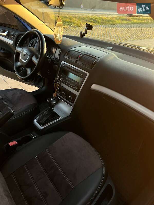Лифтбек Skoda Octavia 2010 в Хмельницком