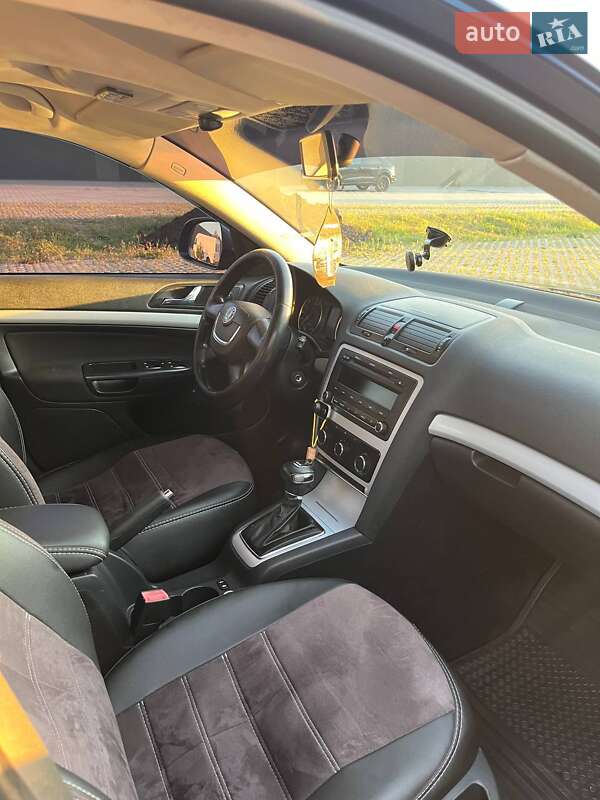 Лифтбек Skoda Octavia 2010 в Хмельницком