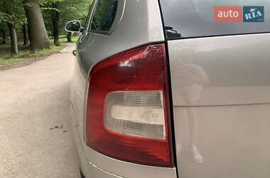 Універсал Skoda Octavia 2011 в 