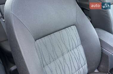 Лифтбек Skoda Octavia 2012 в 