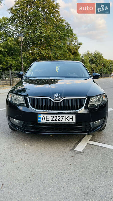 Лифтбек Skoda Octavia 2017 в Подгородном