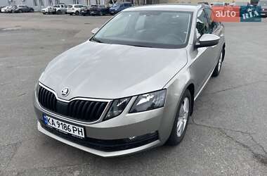 Ліфтбек Skoda Octavia 2019 в 