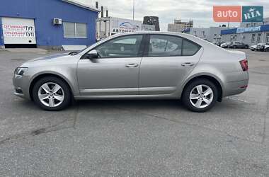 Ліфтбек Skoda Octavia 2019 в 
