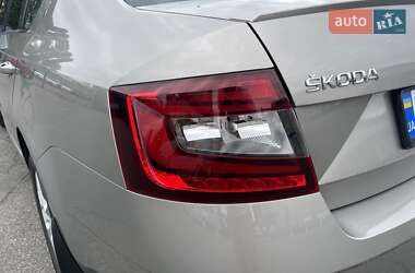 Ліфтбек Skoda Octavia 2019 в 