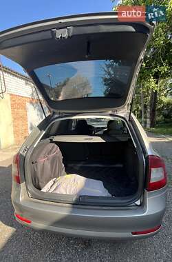 Универсал Skoda Octavia 2010 в 