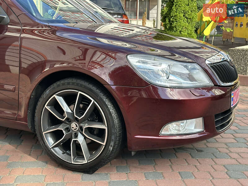 Лифтбек Skoda Octavia 2010 в Ивано-Франковске