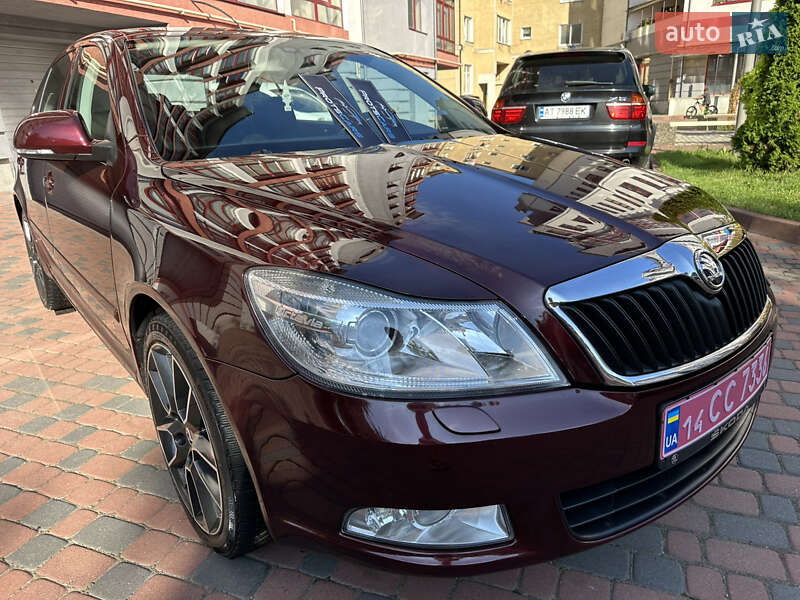 Лифтбек Skoda Octavia 2010 в Ивано-Франковске