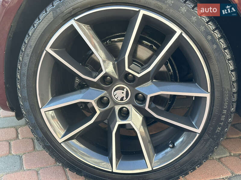 Лифтбек Skoda Octavia 2010 в Ивано-Франковске