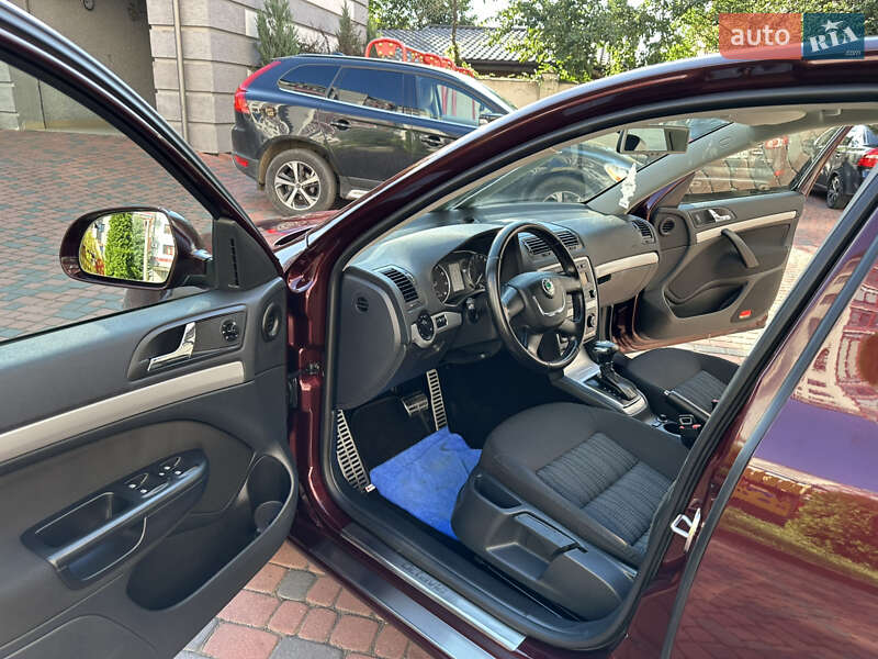 Лифтбек Skoda Octavia 2010 в Ивано-Франковске