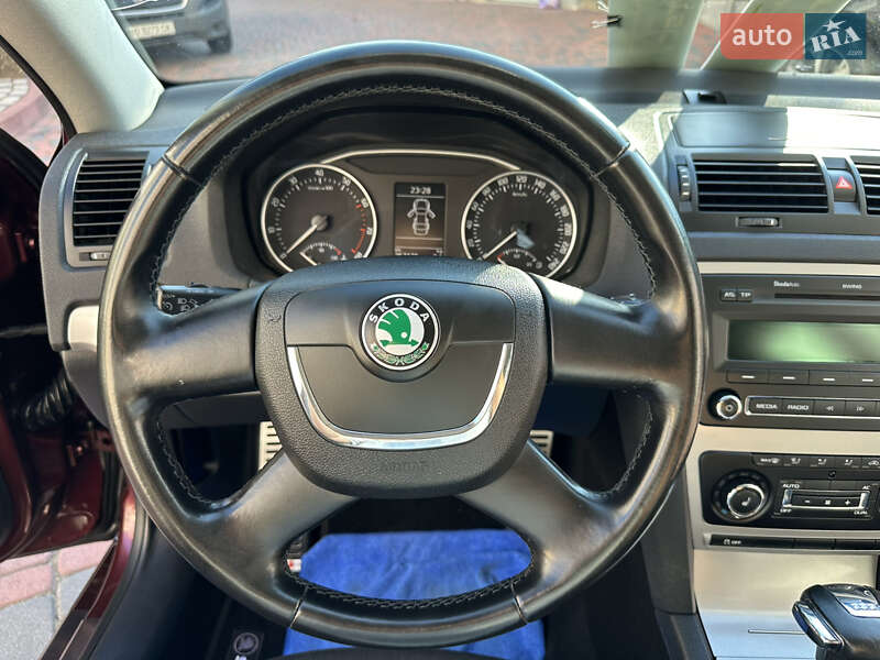 Лифтбек Skoda Octavia 2010 в Ивано-Франковске