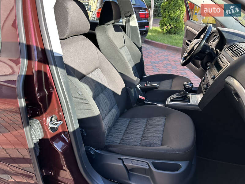 Лифтбек Skoda Octavia 2010 в Ивано-Франковске