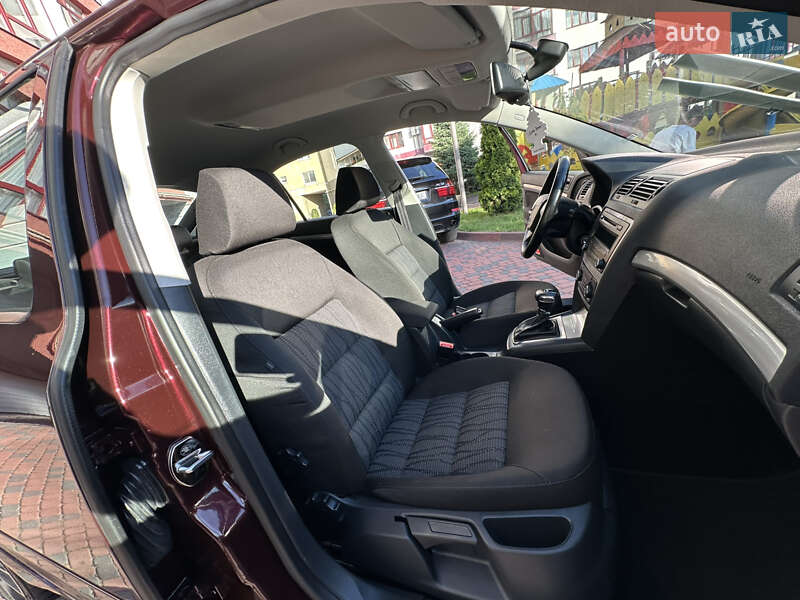 Лифтбек Skoda Octavia 2010 в Ивано-Франковске