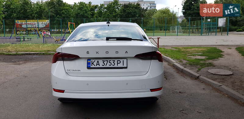 Ліфтбек Skoda Octavia 2021 в Черкасах