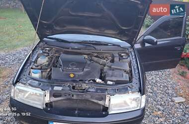 Лифтбек Skoda Octavia 2006 в Умани