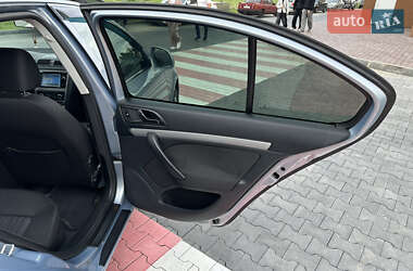 Лифтбек Skoda Octavia 2011 в 