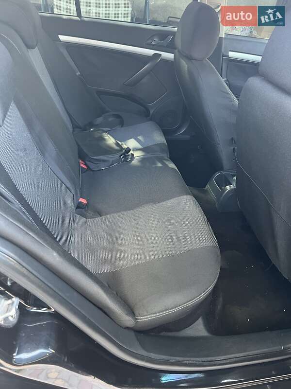 Лифтбек Skoda Octavia 2008 в Мостиске