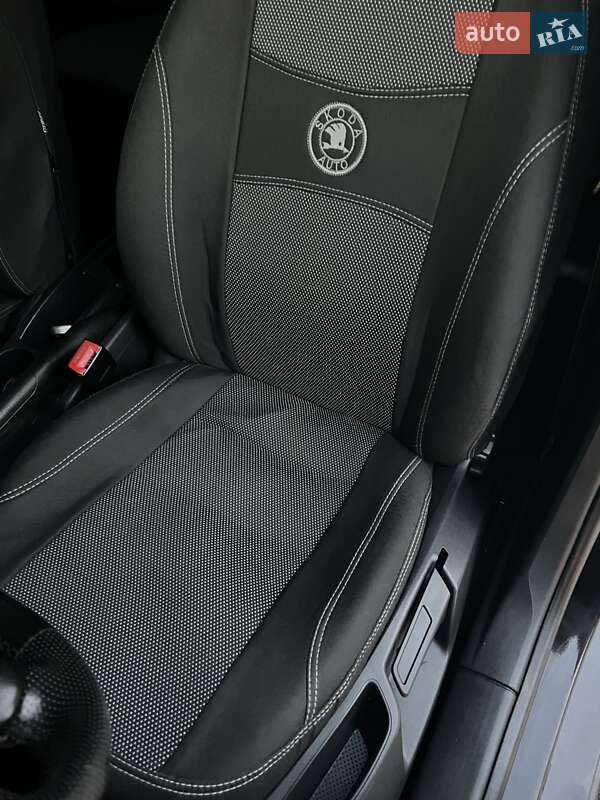 Лифтбек Skoda Octavia 2008 в Мостиске