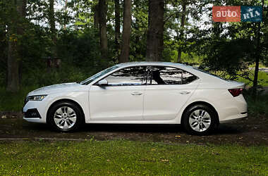 Лифтбек Skoda Octavia 2021 в Львове
