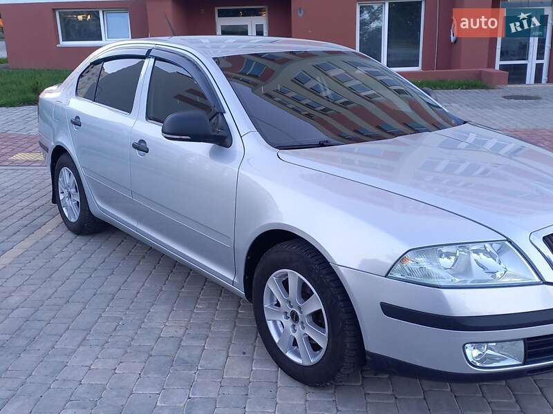Лифтбек Skoda Octavia 2011 в Виннице