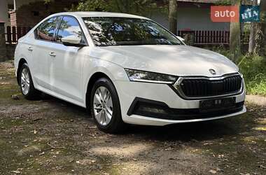 Ліфтбек Skoda Octavia 2021 в Львові