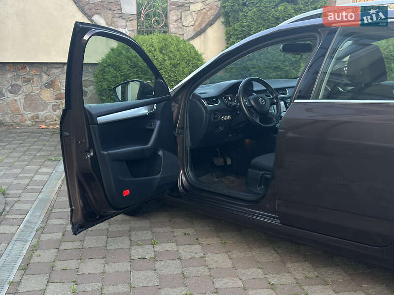Универсал Skoda Octavia 2014 в Сарнах