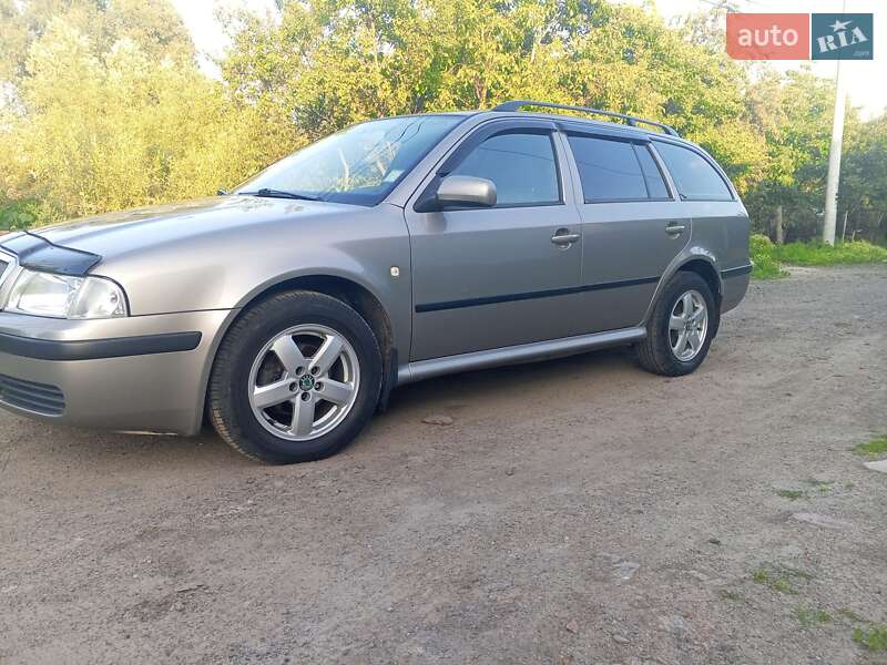 Універсал Skoda Octavia 2006 в Сквирі